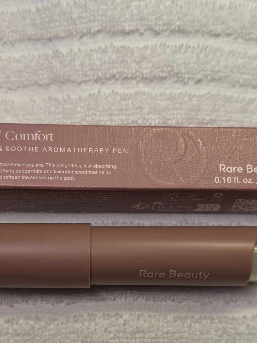 Rare Beauty Comfort Soothe Aromatherapy Pen - Nude Brown
